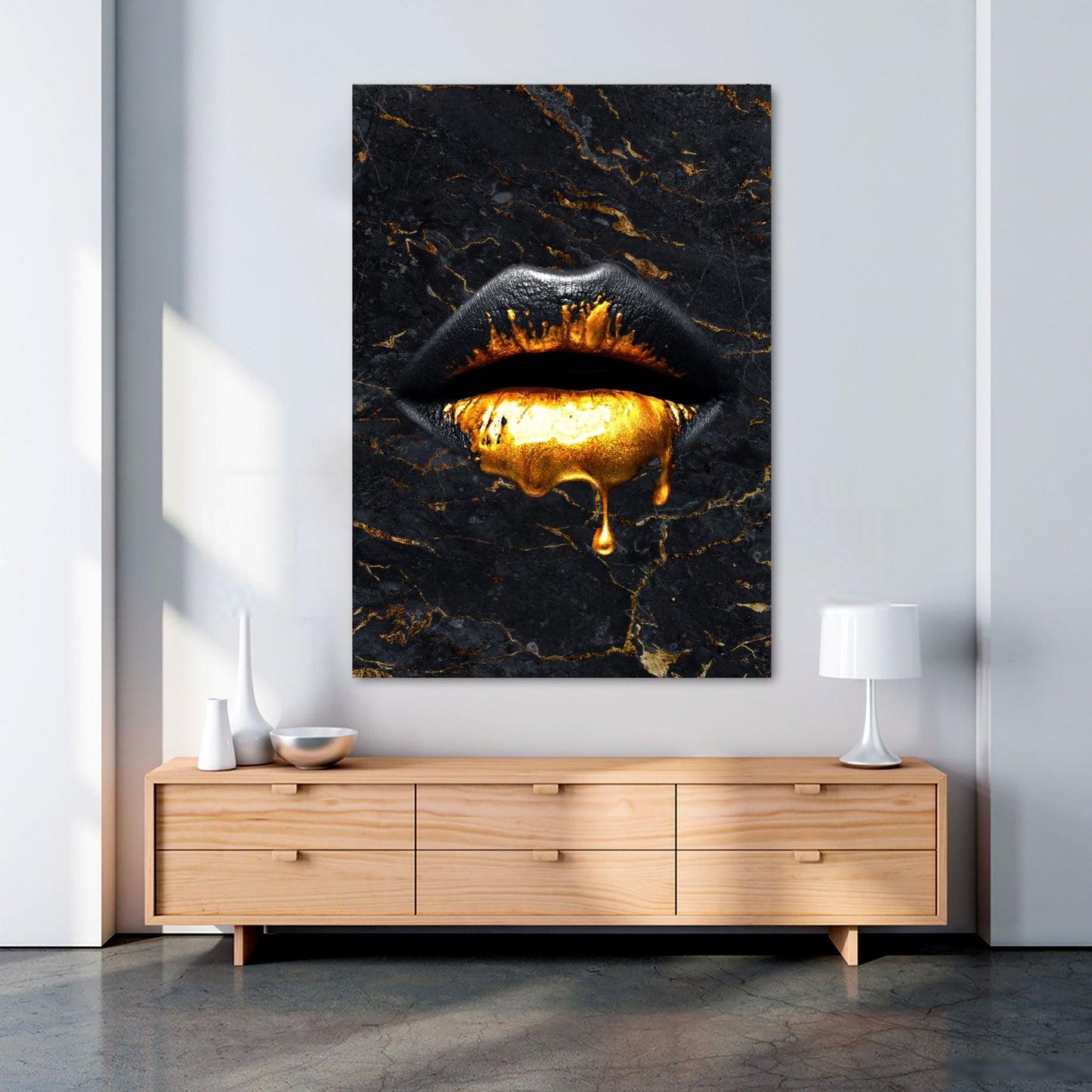 Marble Gold Lips